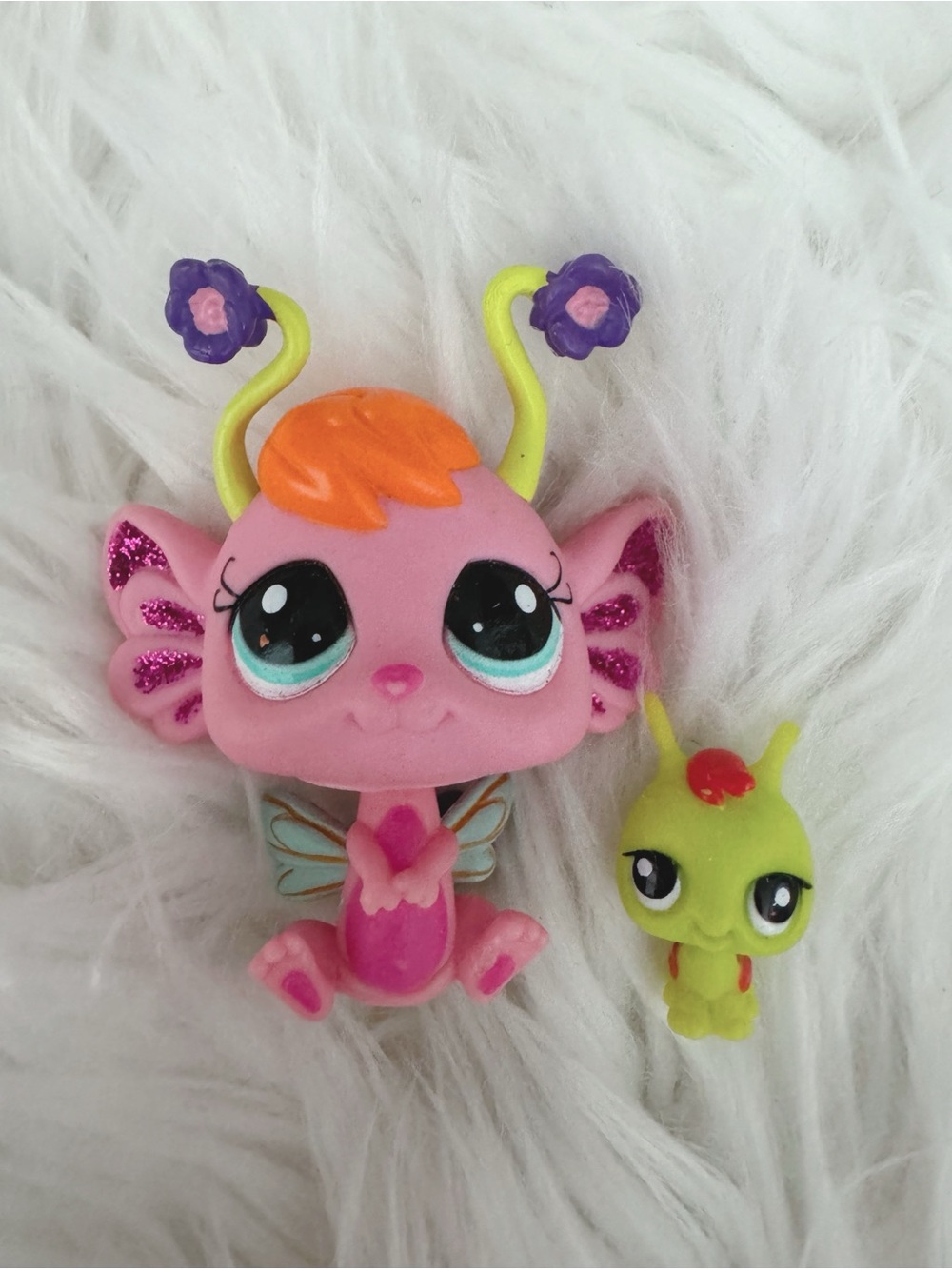 Littlest Pet Shop Fairies Glistening
Garden #2614 Pansy Fairy #2615
Grasshopper!
